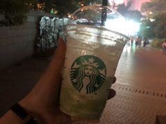 -星巴克(西藏路店)