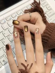 -桃色美甲沙龙