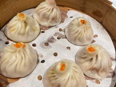 蟹粉小笼包-绿波廊(豫园店)