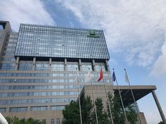 -上海虹桥西郊假日酒店