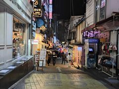 -江南猪肉商会无限续吃(弘大店)