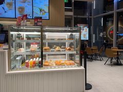 面包甜点陈列柜-Tims天好咖啡·贝果(东吴龙湖天街店)