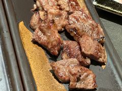 -铭牛烧肉·和牛海鲜自助(高新月牙湖店)