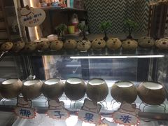 -椰爺爺·椰子冻砵仔糕