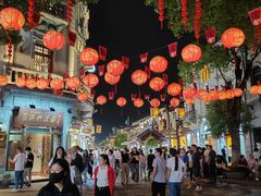 -吴山路夜市