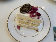 玫瑰荔枝戚风芝士-PETIT PARIS 小巴黎(凯德1818店)