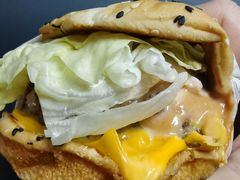 轻食纯手工单层芝士牛肉堡-牛纽塔·牛人堡(群众路店)