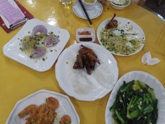 -鹏城人家海鲜酒家·23年老字号(较场尾店)