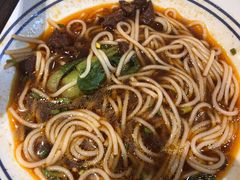 -霸蛮湖南菜·牛肉粉(荣京西街店)