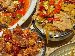 -川堂风·跷脚牛肉·乐山爆炒(宝山日月光店)