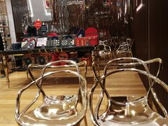 -VENCHI 闻绮(上海佛罗伦萨小镇店)