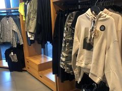 -H&M(鹏欣水游城店)