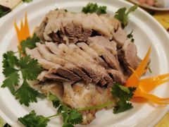 草原手把肉-德乐海蒙餐