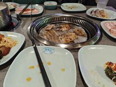 -金滏山烤肉·海鲜·火锅自助餐厅(襄阳万达店)