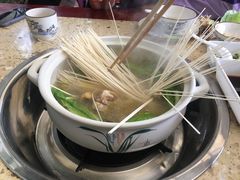 华夏一面-先机泉水鸡汤(南山老君洞店)