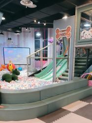 -卡通尼乐园(五彩世界店)