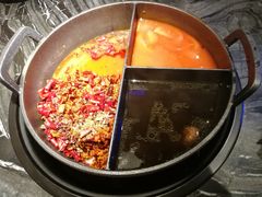 小嫩牛专利T型锅（一锅三吃）-热火朝天鲜切牛肉火锅(南强街巷店)