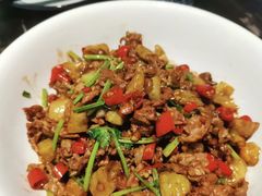 野山椒香炒牛肉菜-老街鱼嘴巴(步步高新天地店)