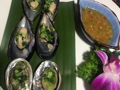 -忘忧草融合私房菜(红鼎国际店)