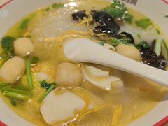 -小杨生煎(金山百联购物中心3楼店)