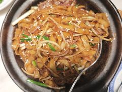 干炒牛河-汤城小厨•粤菜•靓汤(西直门凯德MALL店)