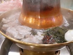 热气腾腾的火锅-鑫龙火锅城(青岛分店)