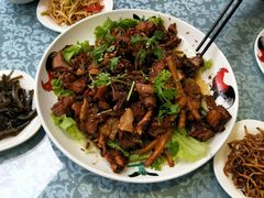 -八两八金·莱芜特色炒鸡(市南漳浦路店)