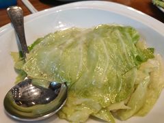 -Chom Cafe and Restaurant