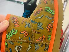 -UGG(燕莎奥特莱斯购物中心店)