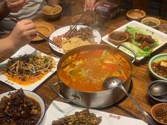-亮欢寨酸汤鱼(沙冲路店)