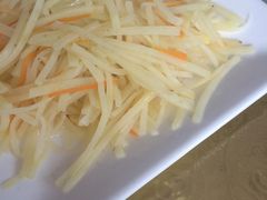 酸辣土豆丝-天天向上素食餐厅(五台山店)