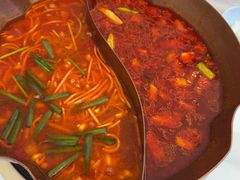 -毛辣果·贵州红酸汤牛肉火锅(西单店)