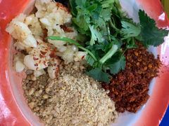 -马路边边串串香(涑河南街店)