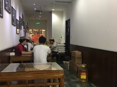 大堂-东方宫·中国兰州牛肉拉面(三里屯店)