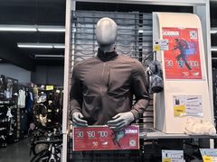 -迪卡侬(越秀公园店)