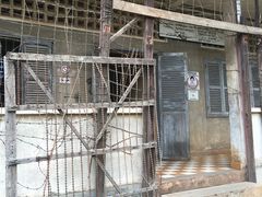 -吐斯廉屠杀博物馆