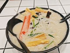 -肥汁米蘭香港米线(长宁来福士店)