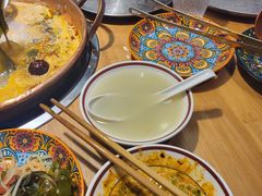 -洱火云南酸菜牛肉火锅(石景山当代商城店)