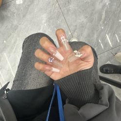-七彩虹美甲美睫 半永久