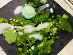 -La Mer Restaurant & Lounge