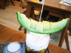 -Mark&Mars Restaurant