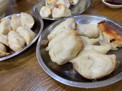 -黄阿姨锅贴大王(万航渡路店)