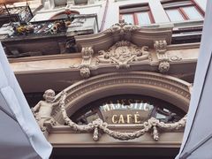 -Majestic Café