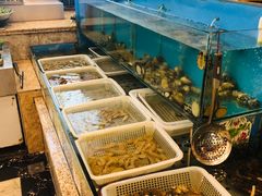 -老东镇啤酒屋海鲜加工·蒸汽海鲜·海鲜烧烤(台东店)