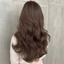 -丝语萱形象