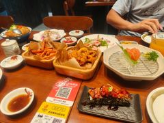 -8PINTS八品脱·日料·烧鸟·精酿小酒馆(莘庄店)