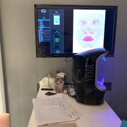 -苑苑vbeauty科技美容SPA