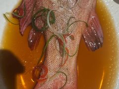 -雍容荟活帝王蟹活龙虾自助(苏宁旗舰店)