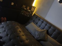 -梦想空间私人影院(金山万达店)