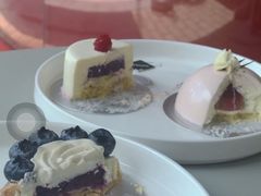 -UNI UNI(环亚凯瑟琳店)